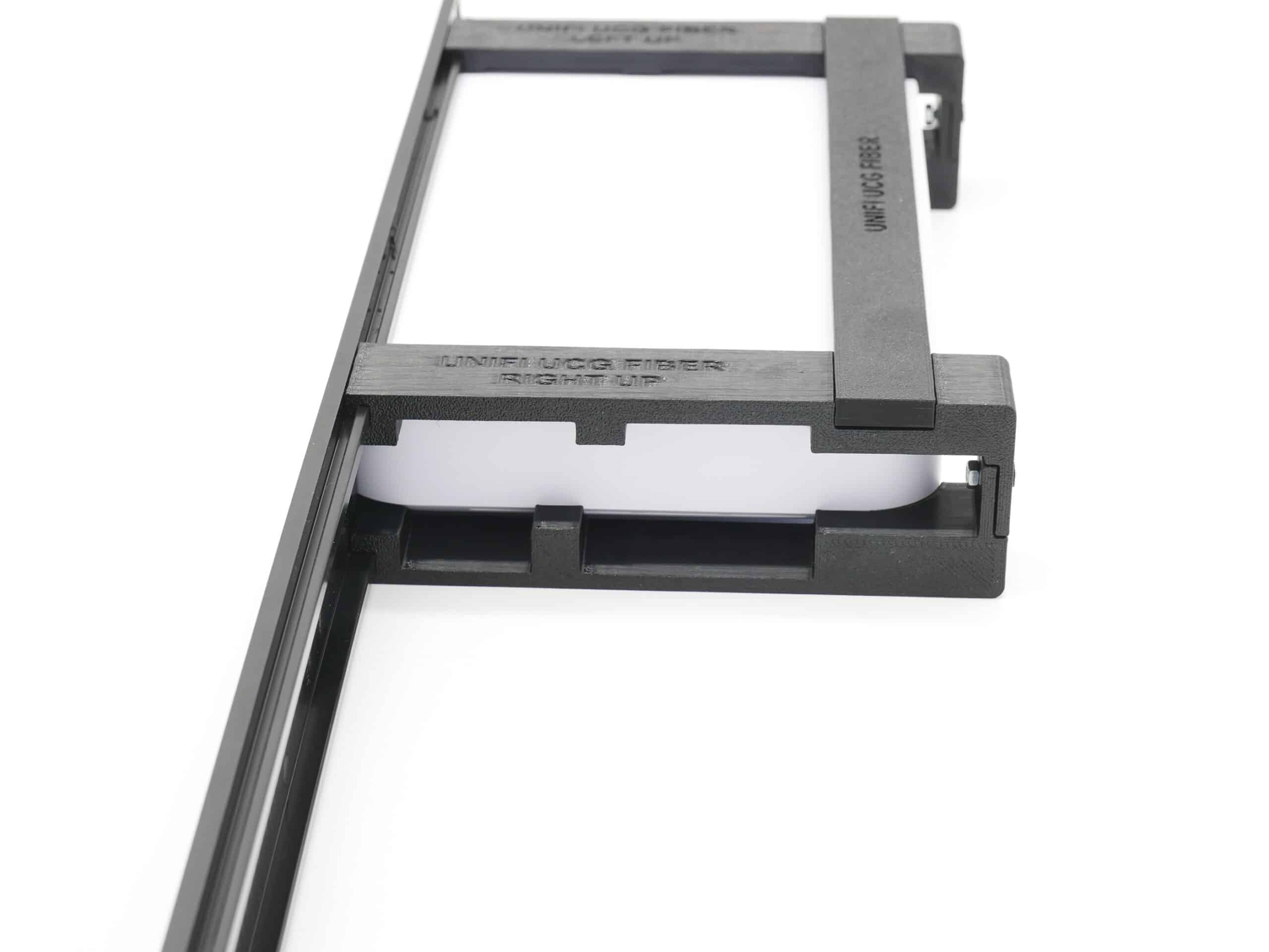 Rack mount for Ubiquiti UCG-fiber 19inch 1U - Image 6
